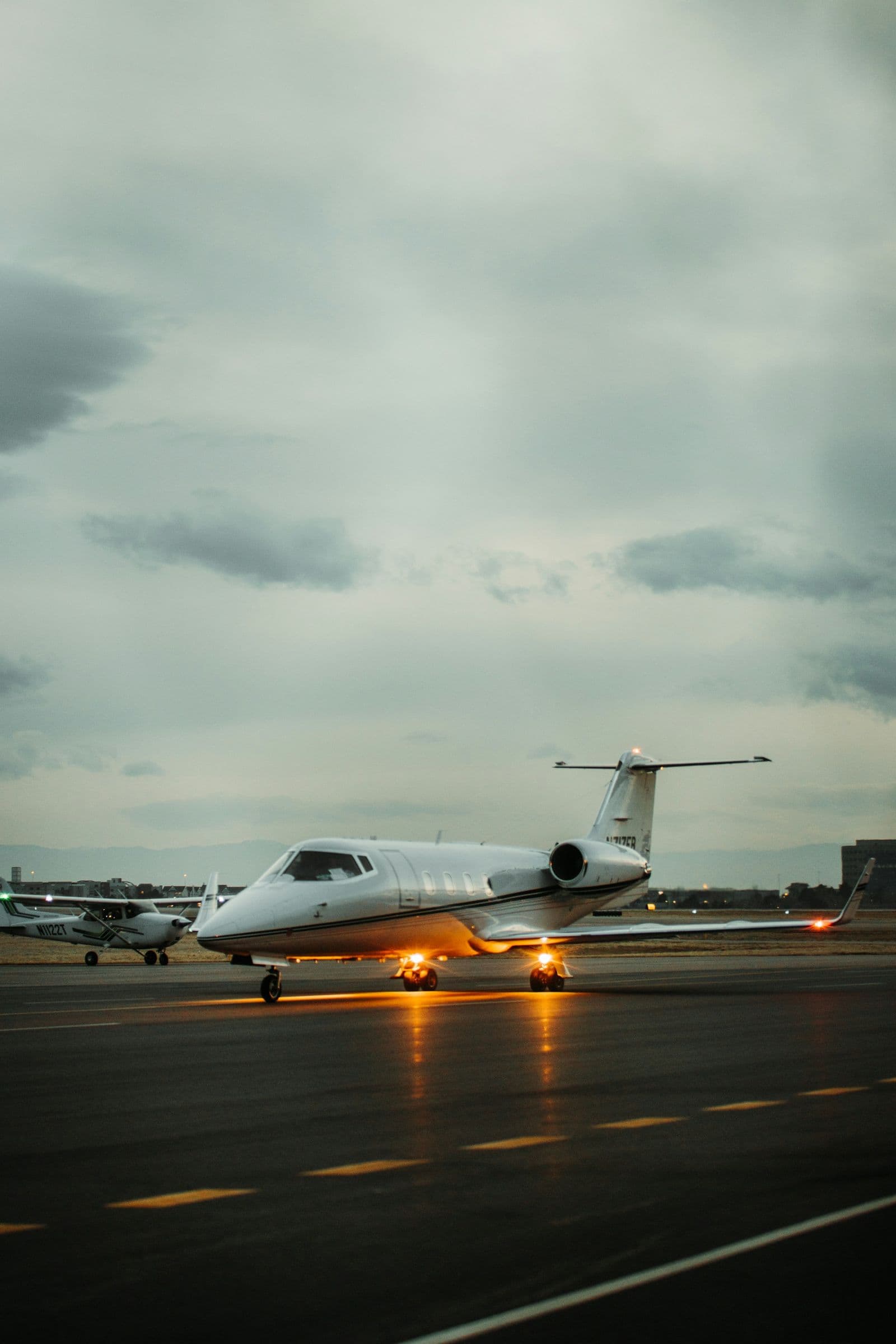 Embraer Phenom 300 · Citation CJ3+