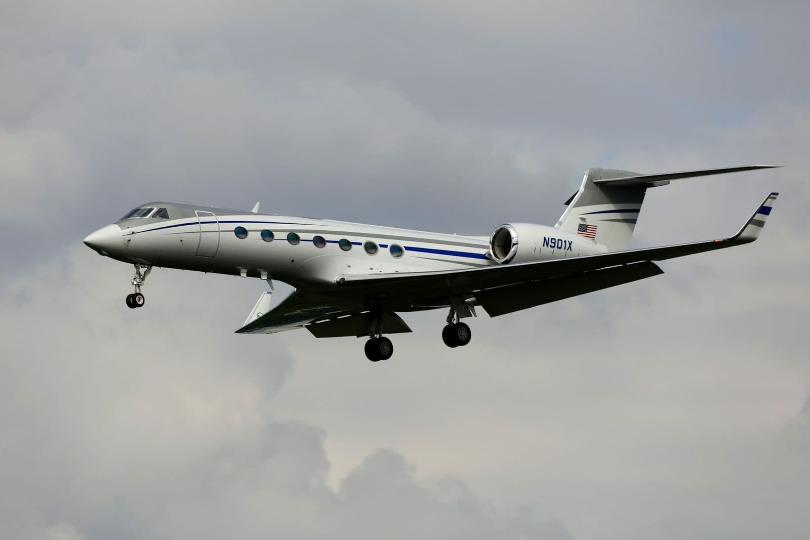 Gulfstream G700 · Global 7500